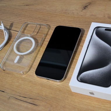 Apple iPhone 15 Pro warranty until 2027