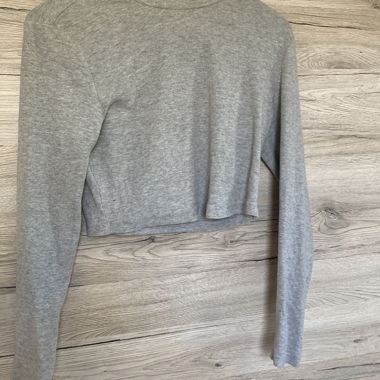 Grey Cropped Long-Sleeve Top
