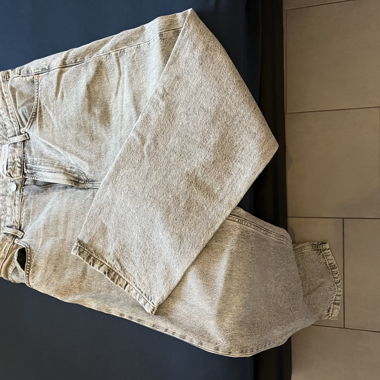Baggy Grey Jeans