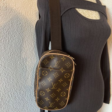 Sac Louis Vuitton Monogram en bandoulière