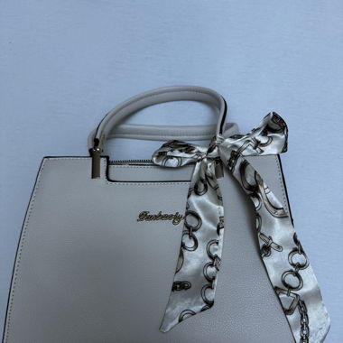 Handtasche