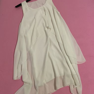 Vestito bianco leggero