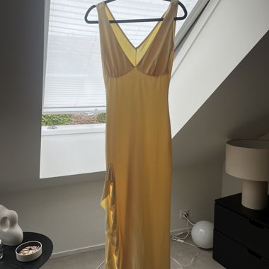 Robe d’été jaune