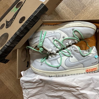 Nike Dunk Low Off-White Lot 26