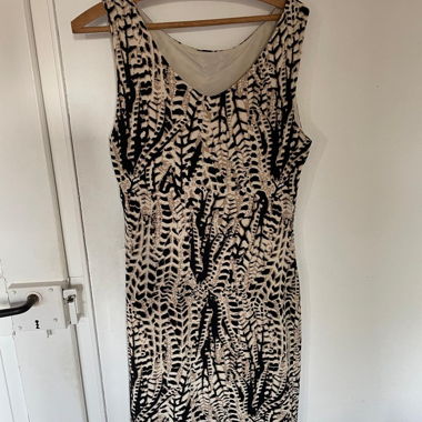 Patterned Women’s Dress Size M