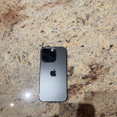 iPhone 14 pro noir 128Go prix négociable 