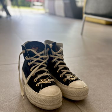 Navy black converse 