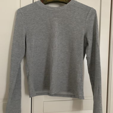 Grey top 