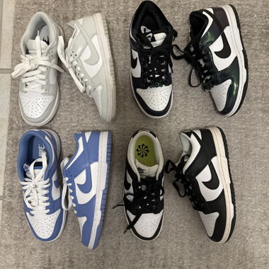 4 paia di Nike Dunks