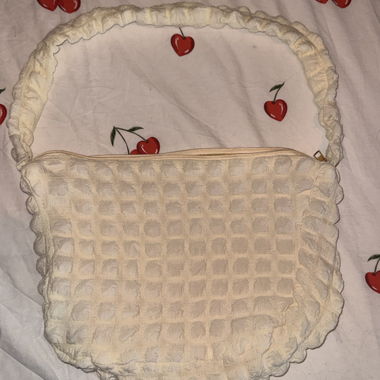3D Cream Textured Shoulder Bag