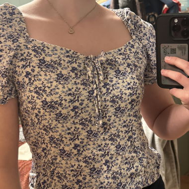 Floral blouse top