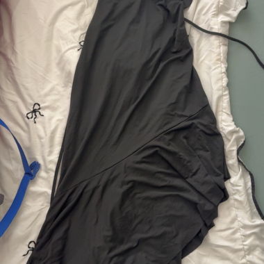 Robe noire longue
