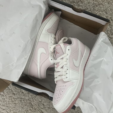 Nike Jordan 1 Rose