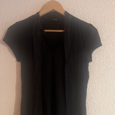 Shirt mit Bändeln