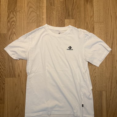 Converse T-shirt