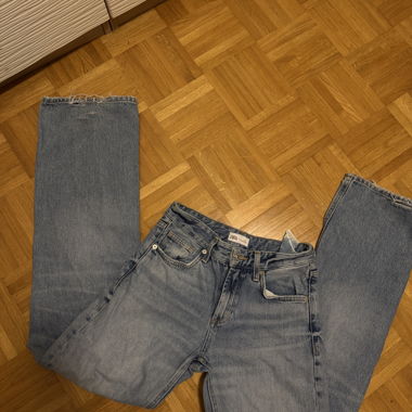 Zara Jeans