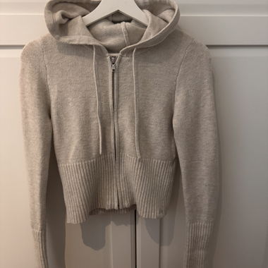 Gilet à capuche en maille Gilly Hicks