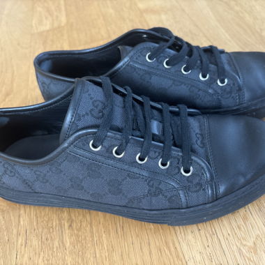 Sneakers nere