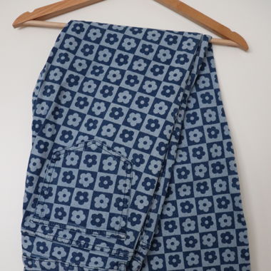 Blumen Jeans