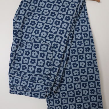 Blumen Jeans