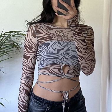 Mesh long-sleeved top