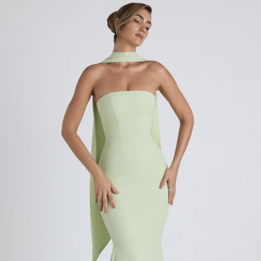 Elegantes grünes Kleid