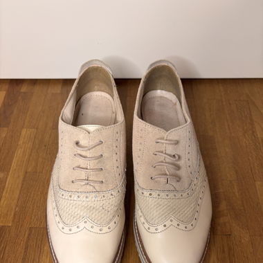 SCHNÜRSCHUH / 39