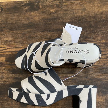 Monki Vegan Block Heels Neu mit Etikett Größe 36