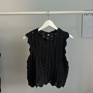 Schwarzes Strick-Top