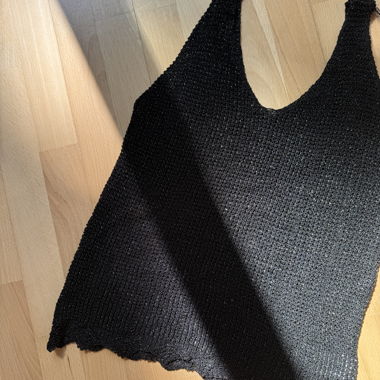Top in maglia con glitter nero