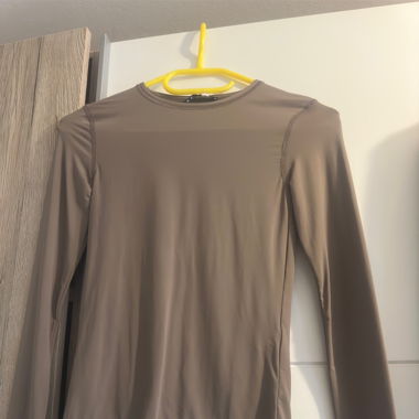 Zara Pulli