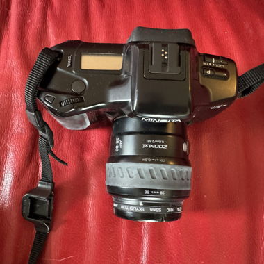 Minolta - Dynax 7xi - analogica