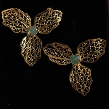 Orecchini filigranati placcati oro 24k con smeraldi