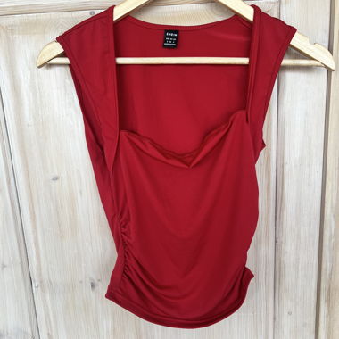 Top rosso SHEIN