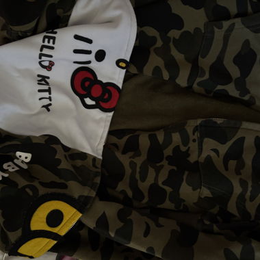 DUPE bape jacket hello kitty military print
