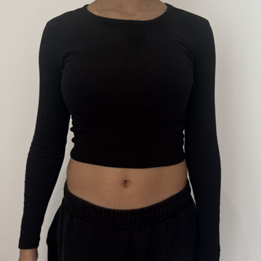 Pull&Bear Black Long Sleeve Crop Top