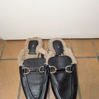 Papuçe pantofole con pelliccia sintetica