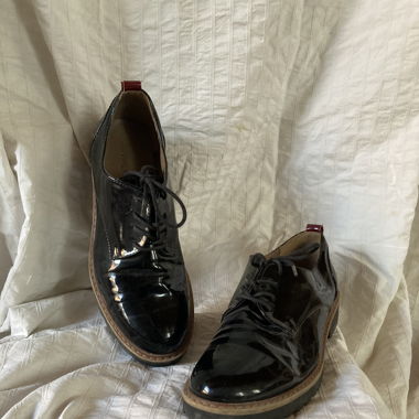 Lackschuhe