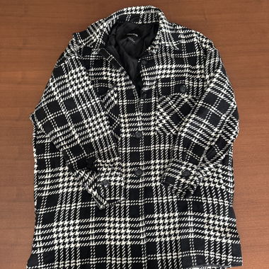 Veste Pull&Bear à carreaux noir et blanc
