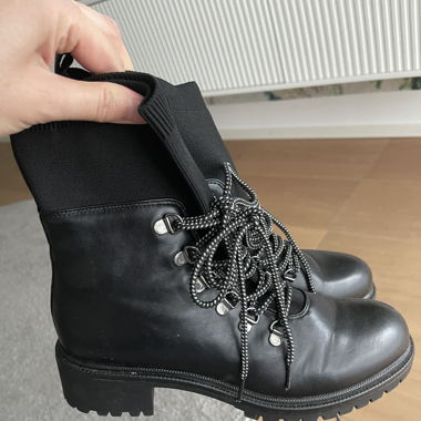 Stiefel NEU