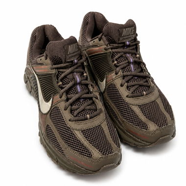 Baskets Nike Vomero 5