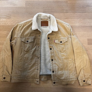 Levi's Corduroy Jacket with Teddy Lining