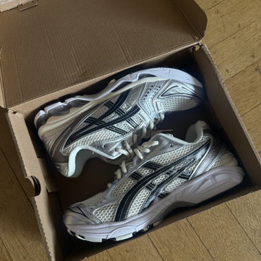 ASICS GEL-KAYANO 14 Sneakers