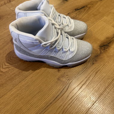 White Sneakers with Glitter