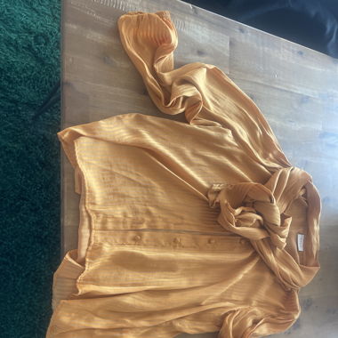 Gelbe Business Bluse