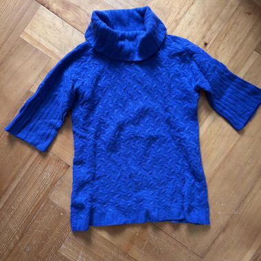 Pull bleu tricoté