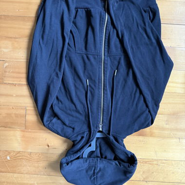 Black zip-up hoodie H&M M