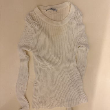 Pull en maille côtelée blanche