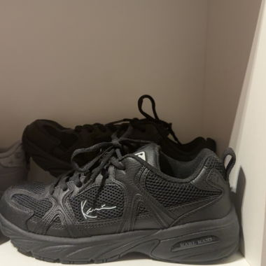 Karl Kani shoes