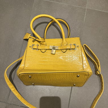 Sac jaune effet croco